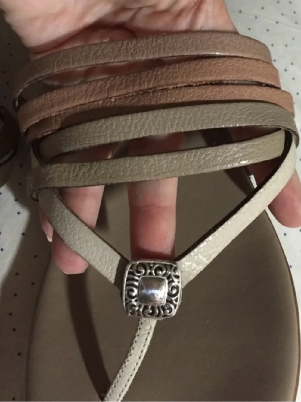 🎀 BRIGHTON ARIA STRAPY THONG SANDAL🎀🎀 SIZE 8.5